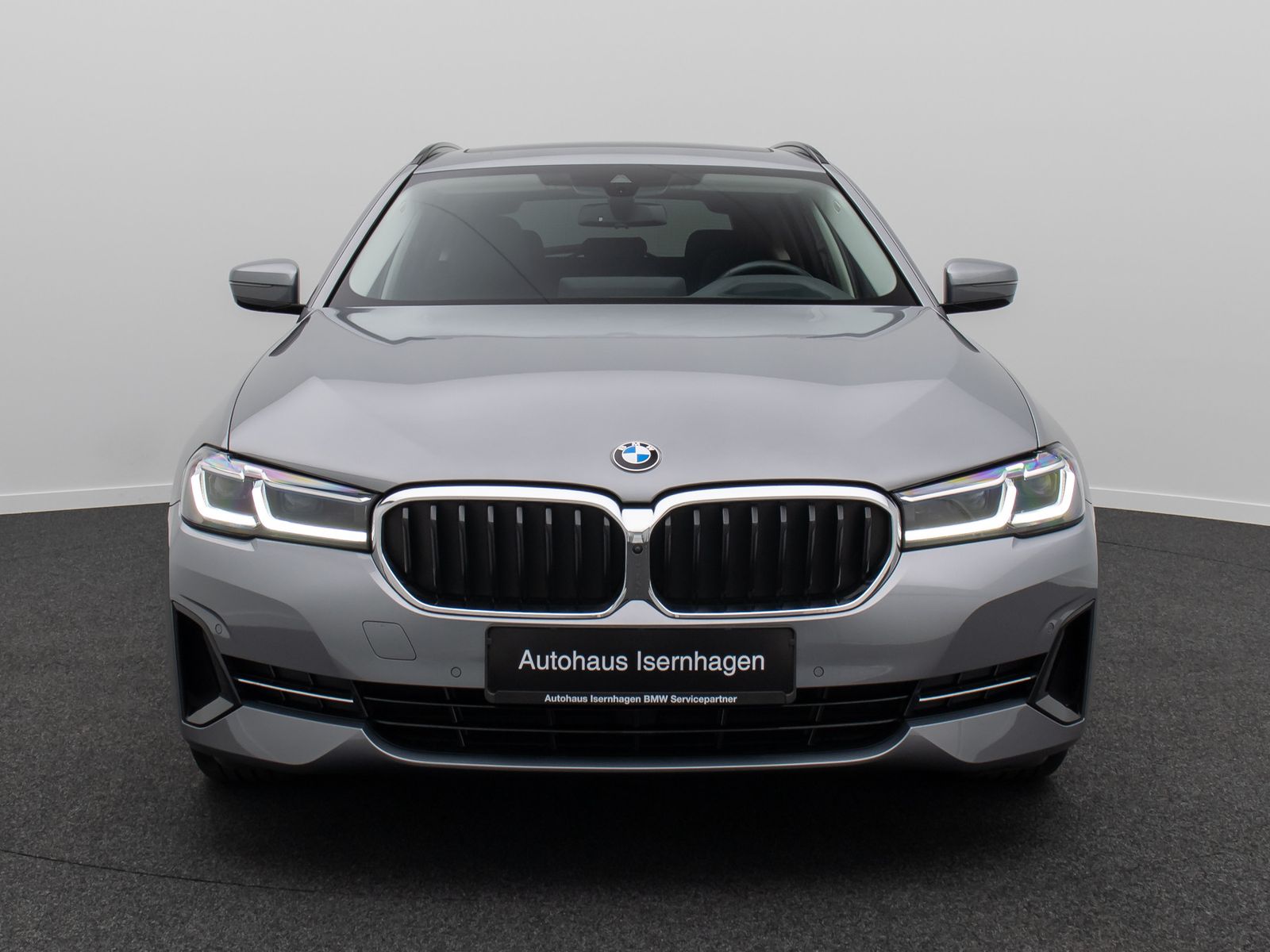 Fahrzeugabbildung BMW 530d Panorama Laser HUD 360&deg; DAB Leder Komfort