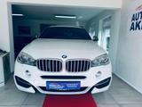 BMW X6 M50 d*Soft Close+HUD+Harman Kardon+Inspektion - BMW X6 Gebrauchtwagen in Frankfurt