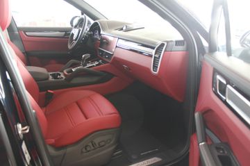 Porsche Cayenne - 10