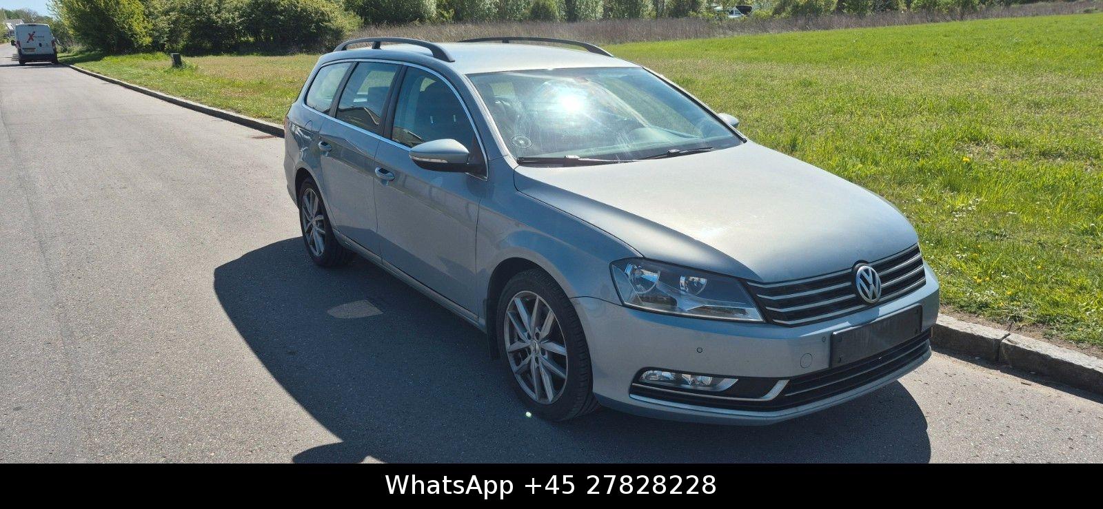 Volkswagen Passat 2011 — interior