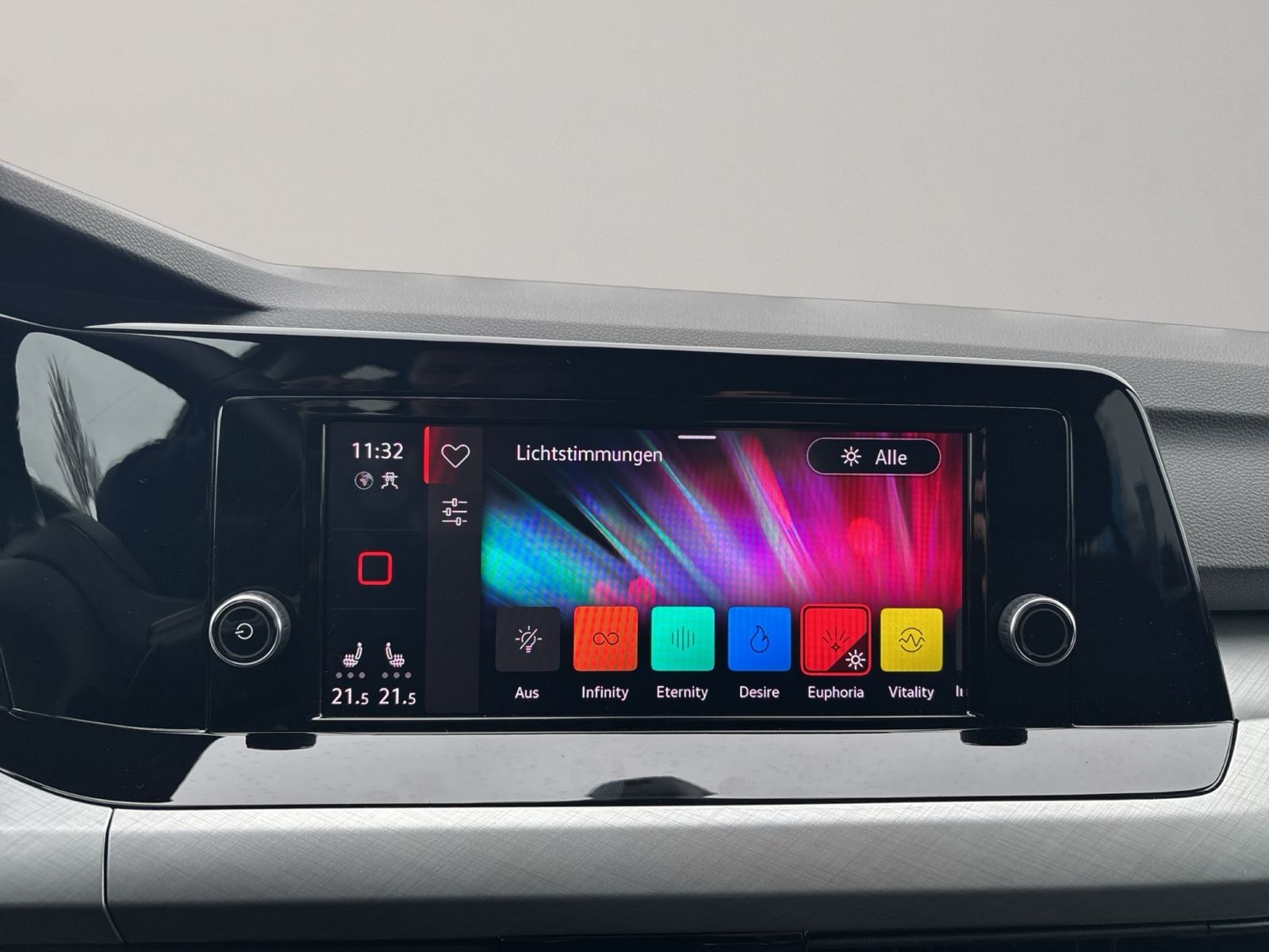 Golf VIII 1.0 eTSI Life IQ.Drive, Massage, LED.,