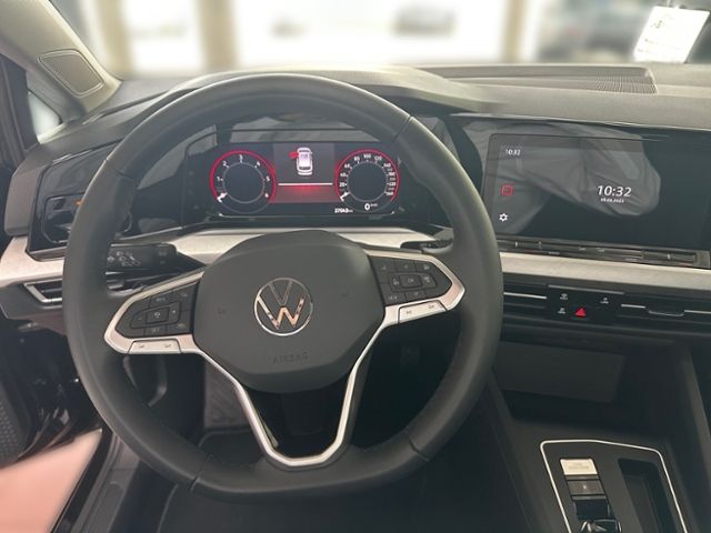 Fahrzeugabbildung Volkswagen Golf Var. Life 2.0 TDI DSG KLIMA LED NAVI KAMERA