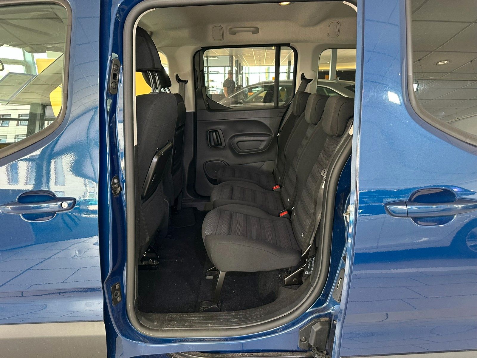 Fahrzeugabbildung Opel Combo Life 1.5D L2H1 NAVI/LED/PDC/DAB+
