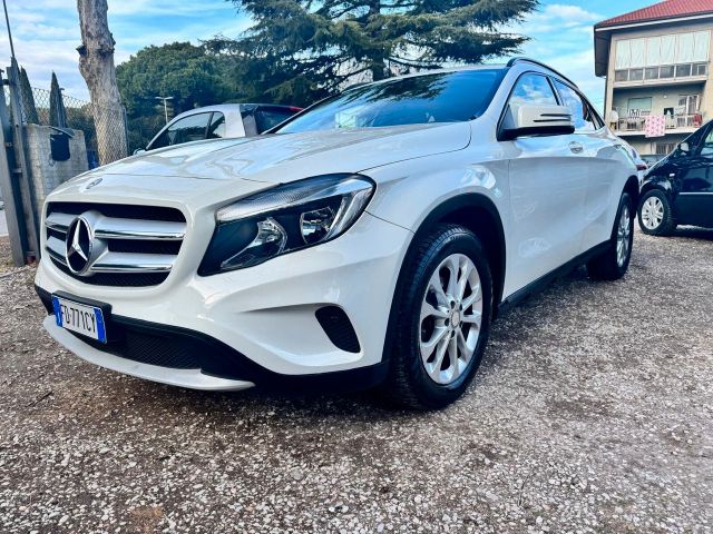 Mercedes-Benz Mercedes-benz GLA 180 GLA 180 d Automatic Premiu