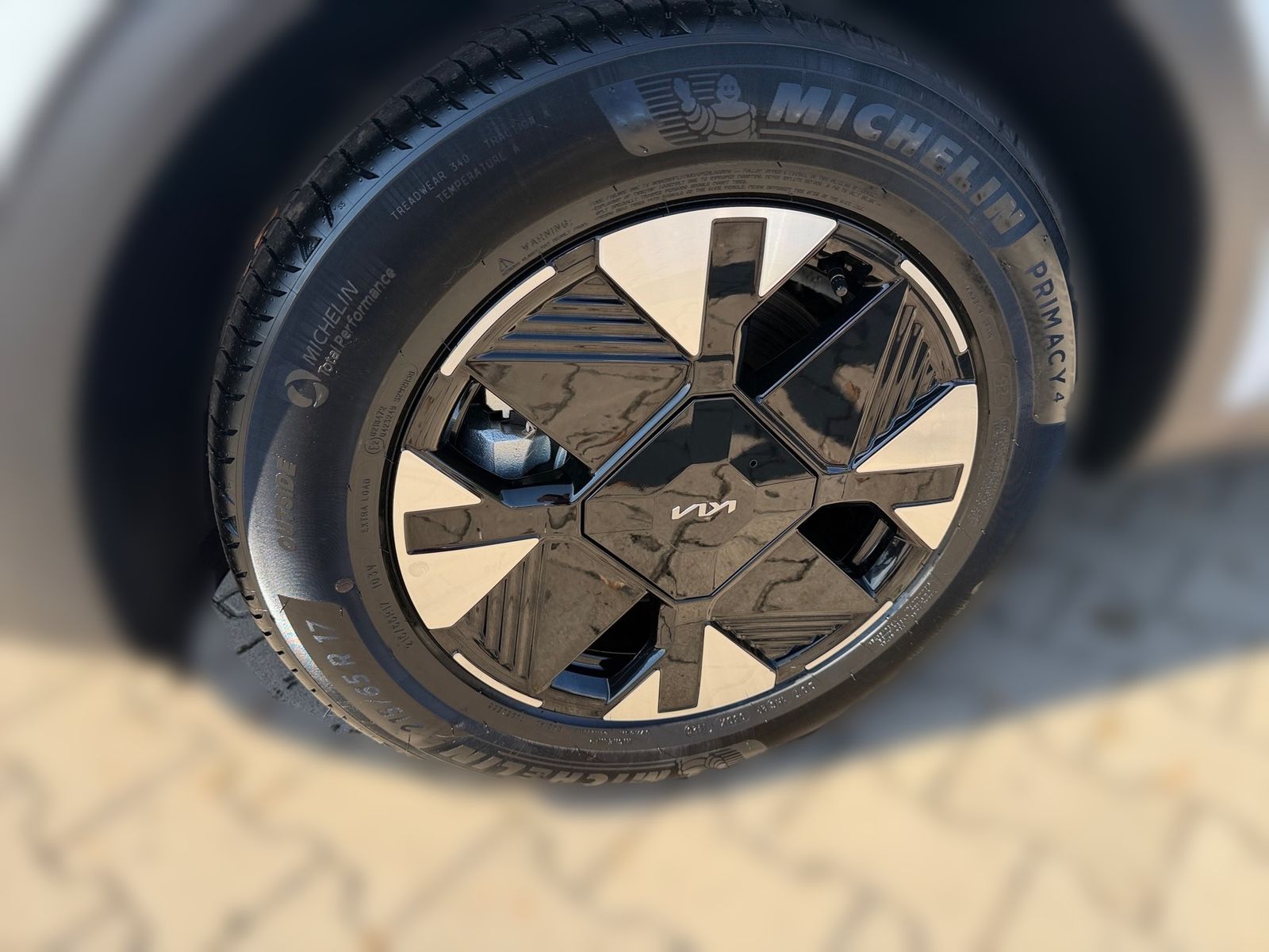 Fahrzeugabbildung Kia SPORTAGE 1.6T 2WD VIS STD Faceflift