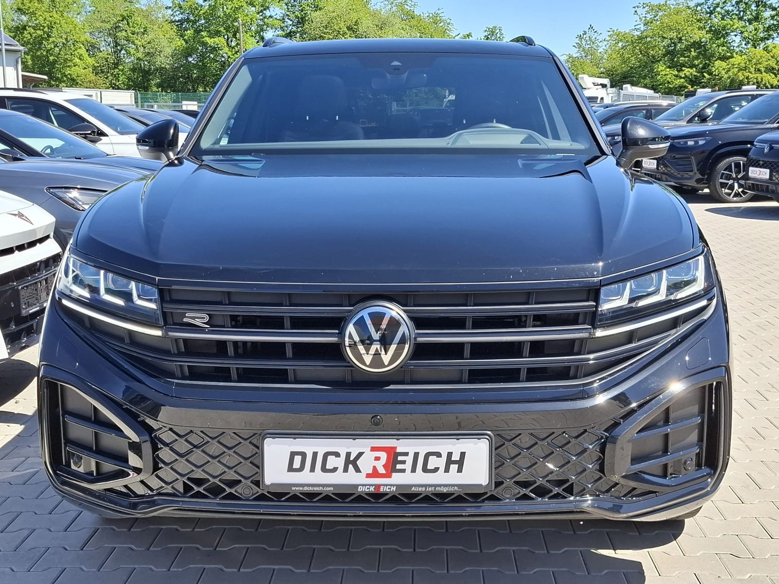 Fahrzeugabbildung Volkswagen Touareg 3.0TDI 4M R-Line VOLL Black 22" UPE 114T