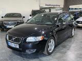 Volvo V50 Kombi 2.0 D Momentum*Leder*Xenon*WR - Volvo V50: Momentum