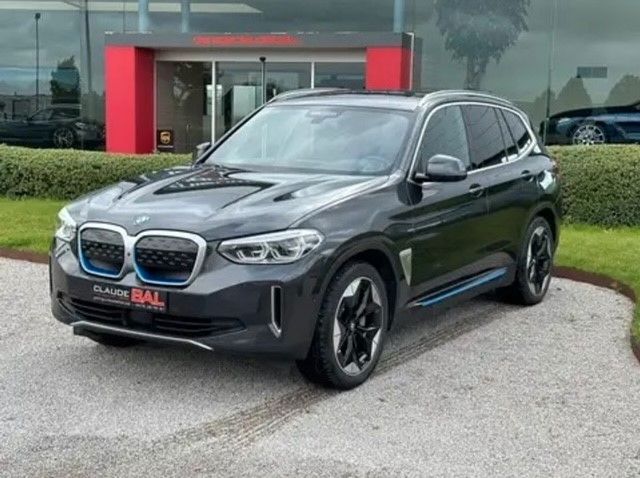 BMW iX3 Anhängerkupplung - Keyless - Sitzheizung