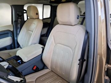 Land-Rover Defender - 9
