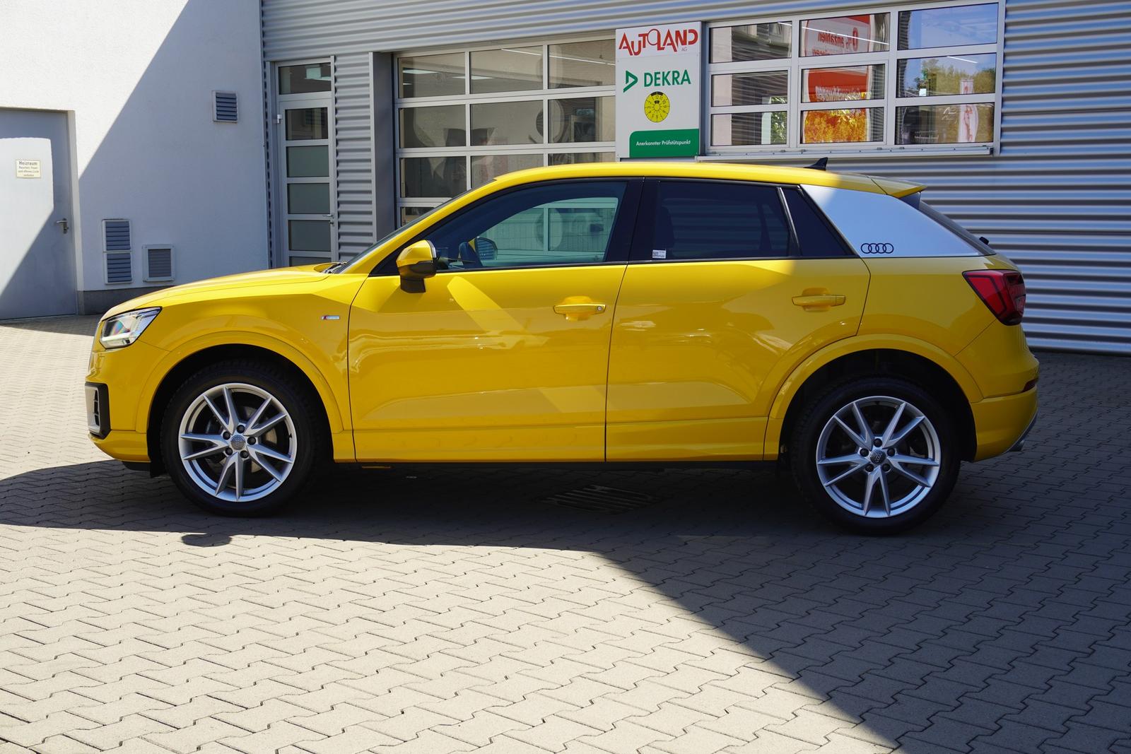 Audi Q2 1.5 TFSI S-Line sport S-Tronic LED Navi AHK