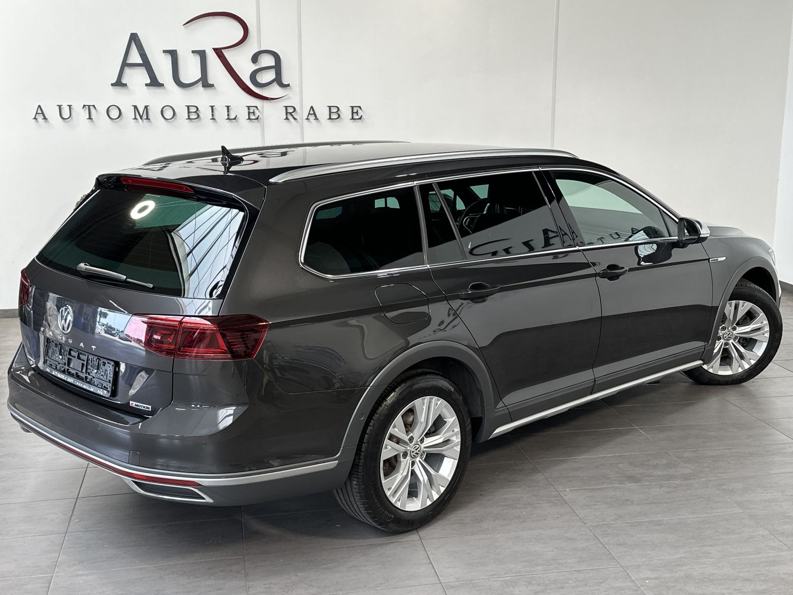 Fahrzeugabbildung Volkswagen Passat Alltrack 2.0 TDI DSG 4M NAV+LED+AHK+KAMER