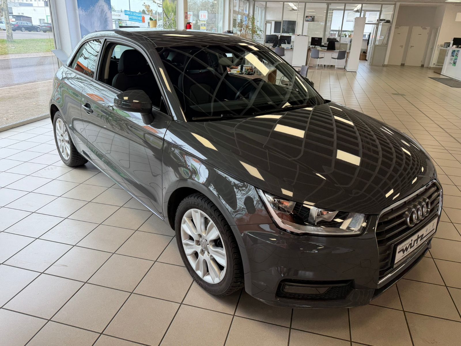 Fahrzeugabbildung Audi A1 Sportback 1.4 TFSI NAVI
