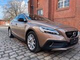 Volvo V40 Cross Country T3 Geartronic Summum Navi LED - Volvo V40 Cross Country: Summum