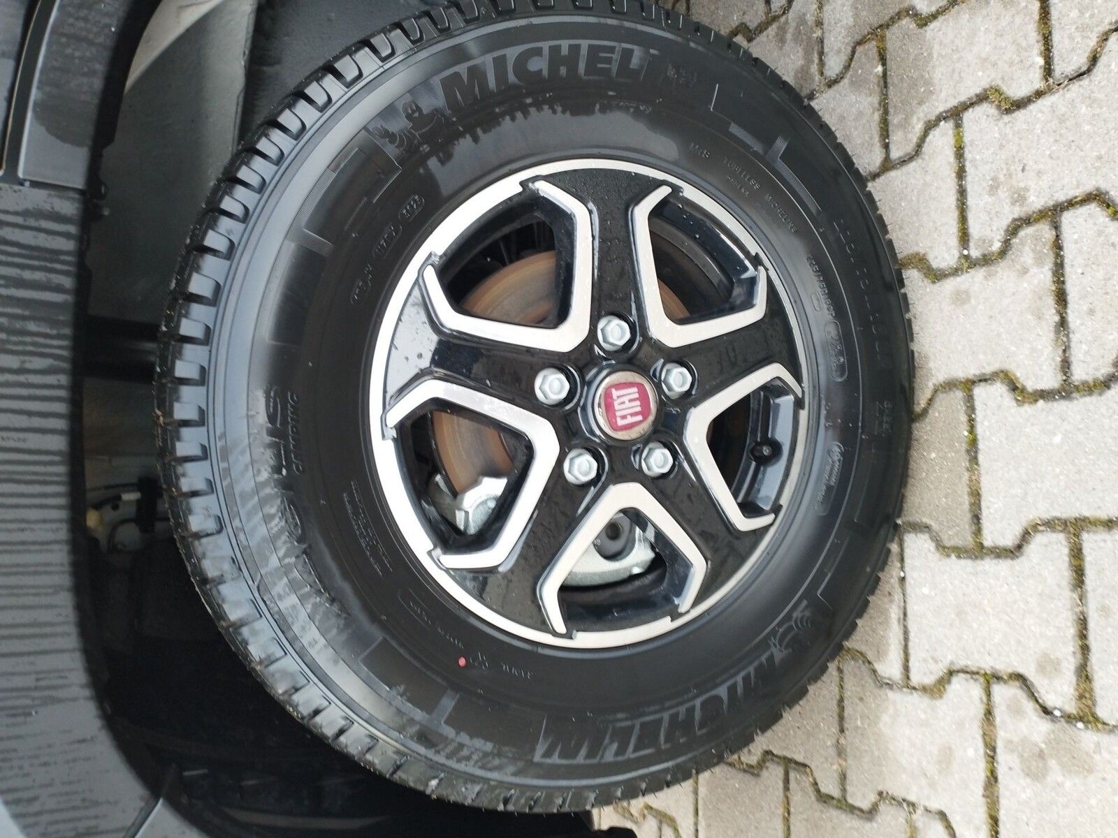 Fahrzeugabbildung Eura Mobil Van V 635 EB Klimaauto., Solar, Fahrassistenzpak