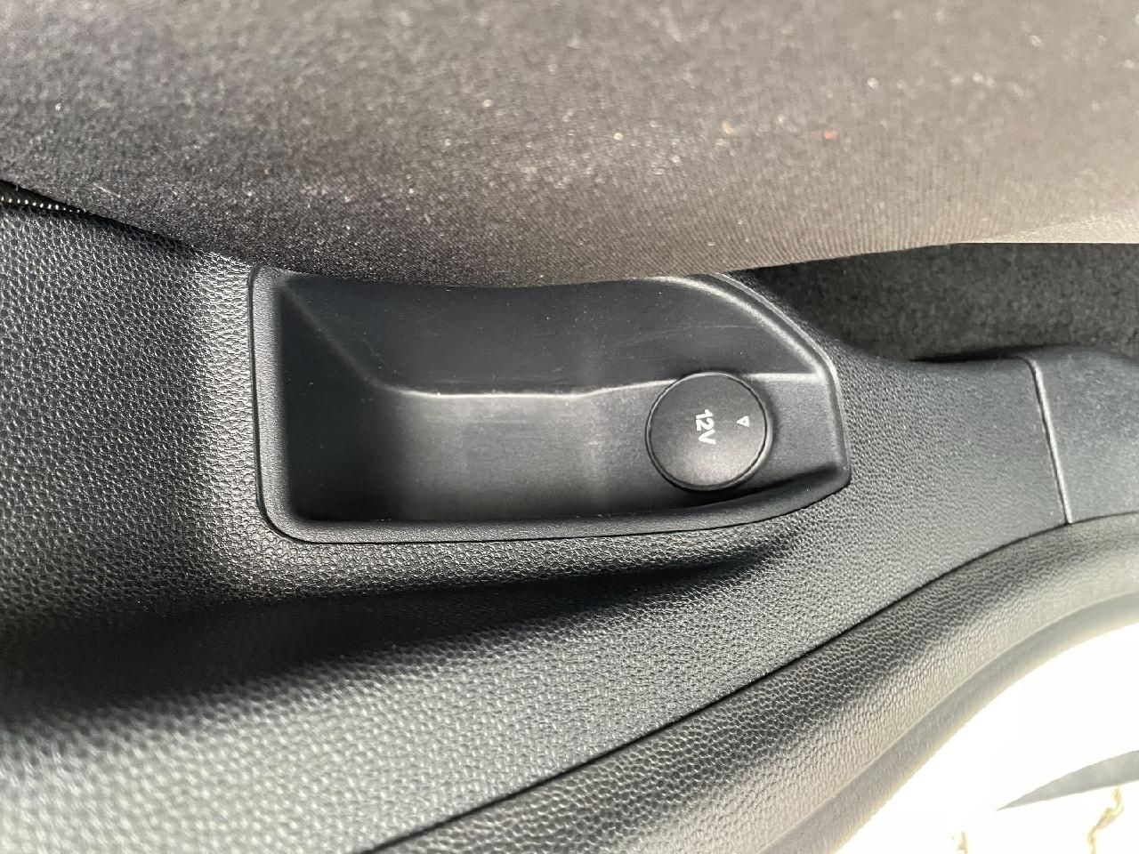 Fahrzeugabbildung Ford EcoSport Cool & Connect
