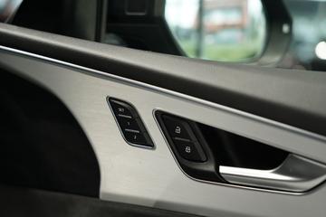 2020 AUDI SQ8 — миниатюра 16