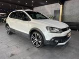 Volkswagen Polo V CrossPolo Urban White /Tempomat /XENON - Volkswagen: Crosspolo