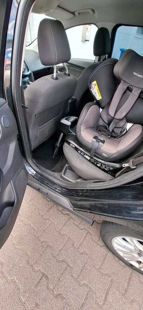 Ford Focus 2012 — photo 10