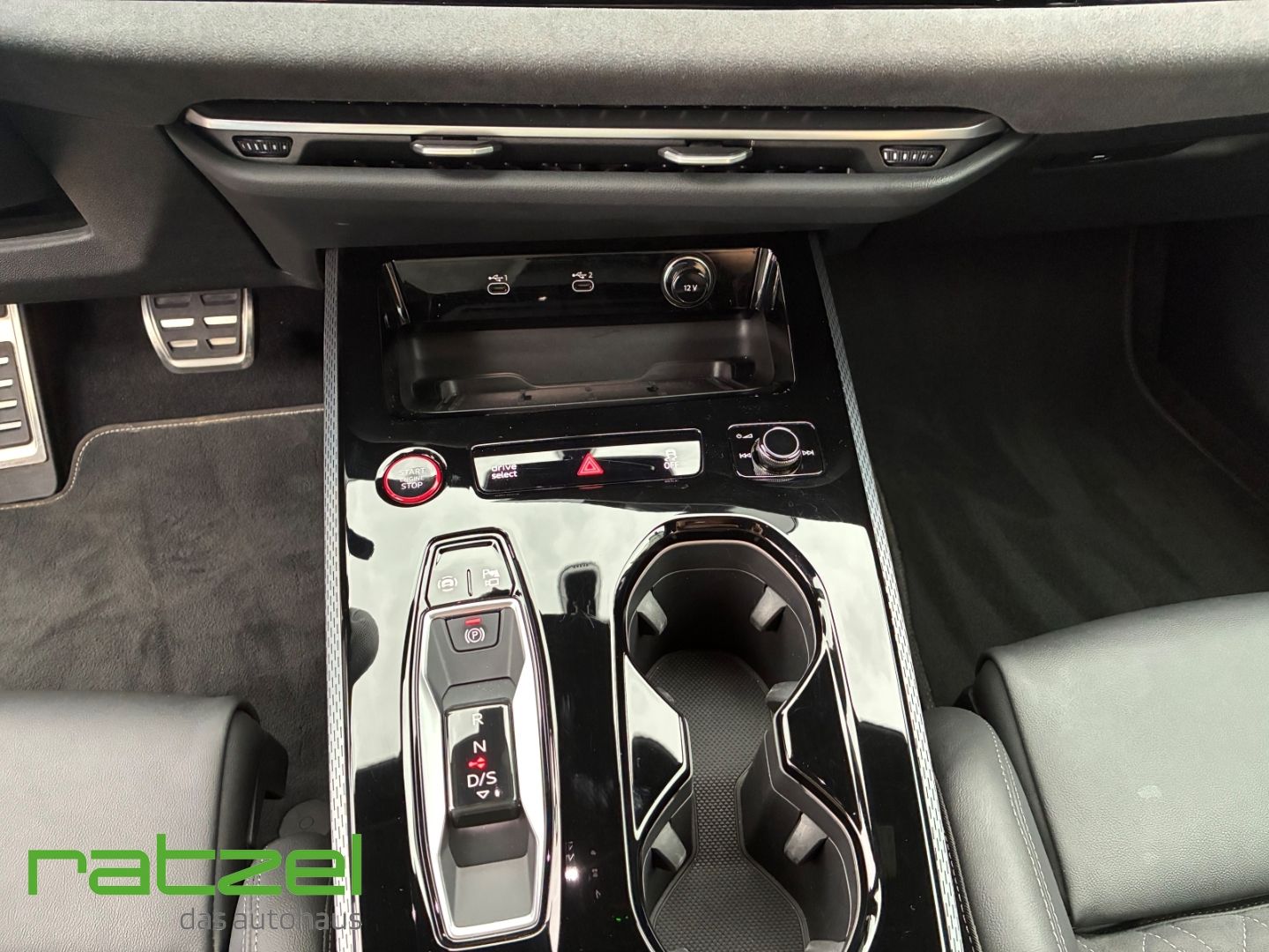 Fahrzeugabbildung Audi S5 quattro Avant S tronic Navi Digitales Cockpit