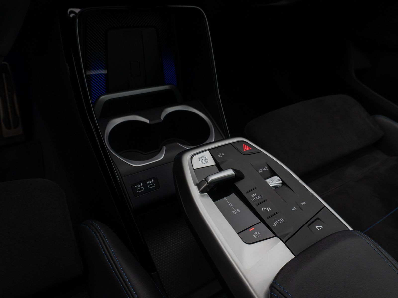 Fahrzeugabbildung BMW X1 sD20i M Sport Panorama Kamera DAB H/K Komfort