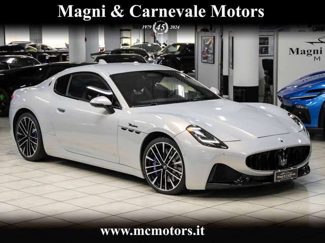 Maserati GranTurismo MODENA|SPECIAL PAINT|FULL A