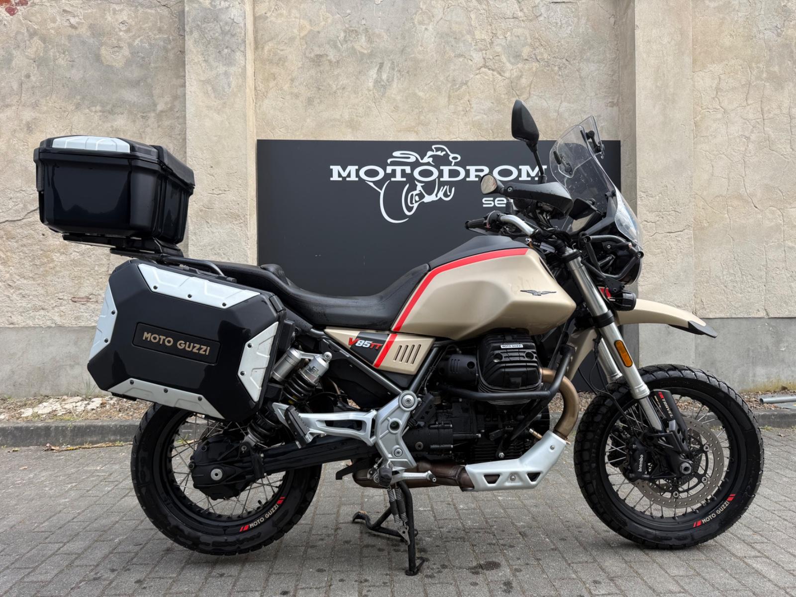 Moto Guzzi V85 TT Travel