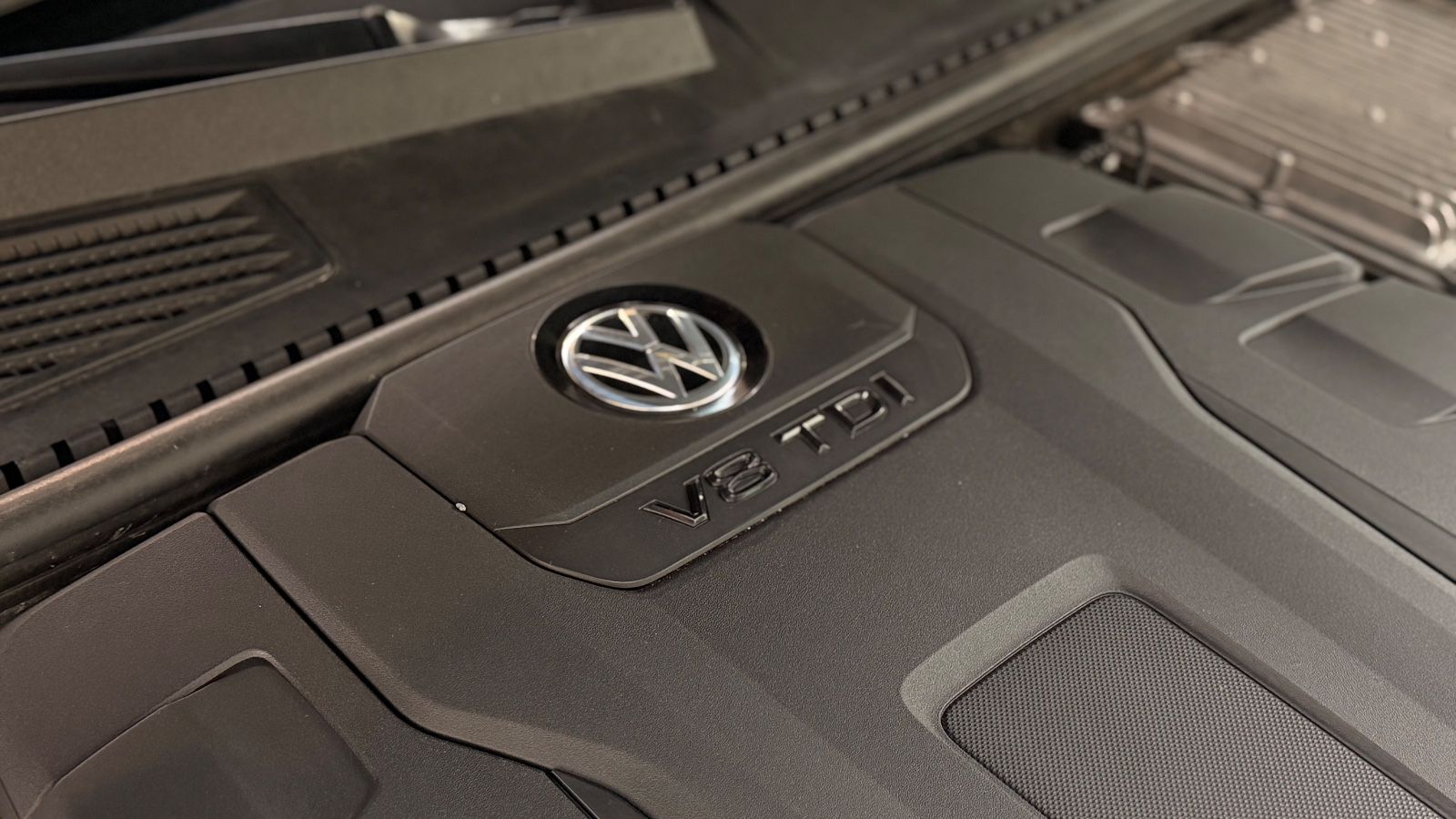 VW Touareg Touareg V8 R-Line 4Motion|StHz|AHK|LUFT|PANO Vorschau 39