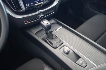 Volvo XC60 Momentum LED 360 Kamera CarPlay