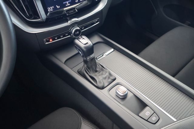 Volvo XC60 Momentum LED 360 Kamera CarPlay