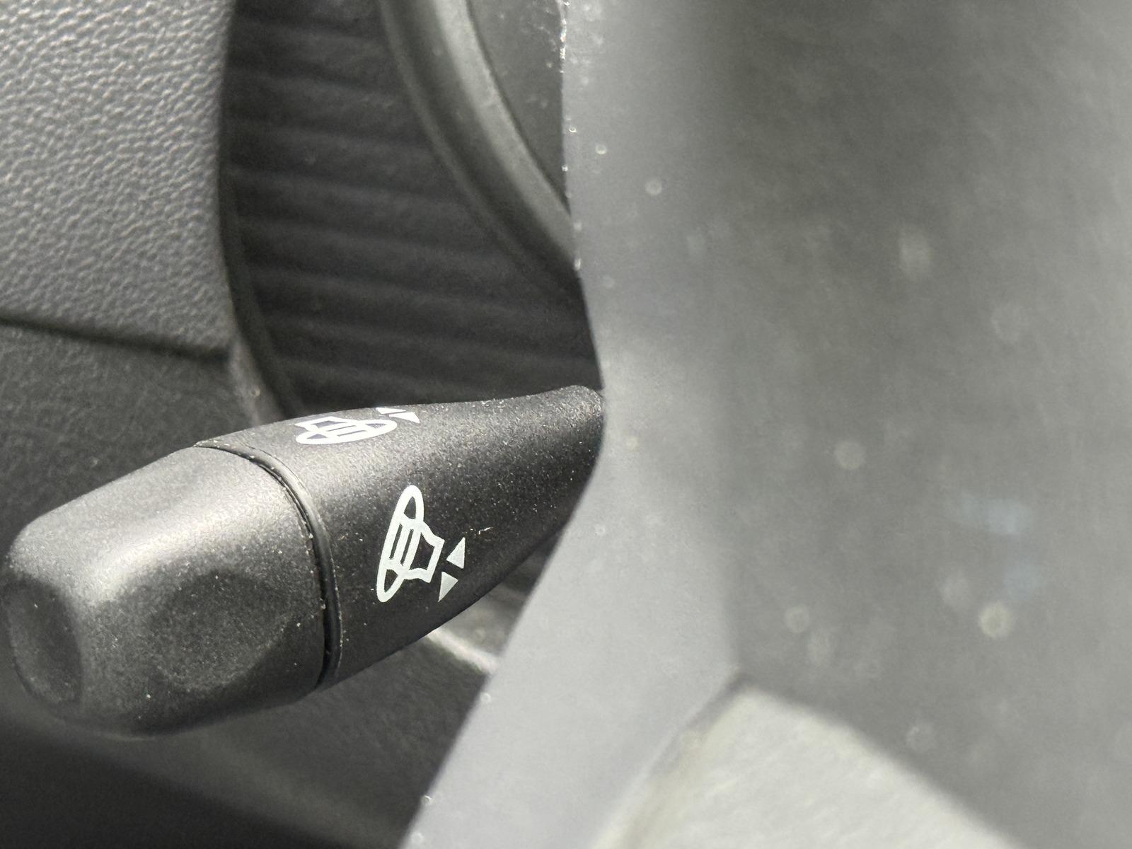 CHRYSLER AUTRES C TOURING 3.0 CRD 1.HAND,AUTOMATIK,NAVI,XENO | 218 ch | BVA | RÉGLAGE ÉLECTRIQUE DES SIÈGES AVEC FONCTION MÉMOIRE | VOLANT EN CUIR