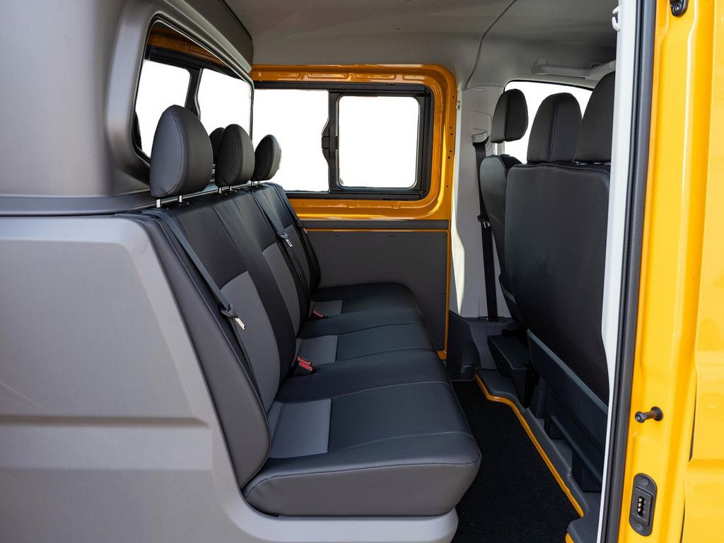 Fahrzeugabbildung Volkswagen Crafter PLUS 35 2.0 TDI L2H1 NAVI AHK STANDHZ