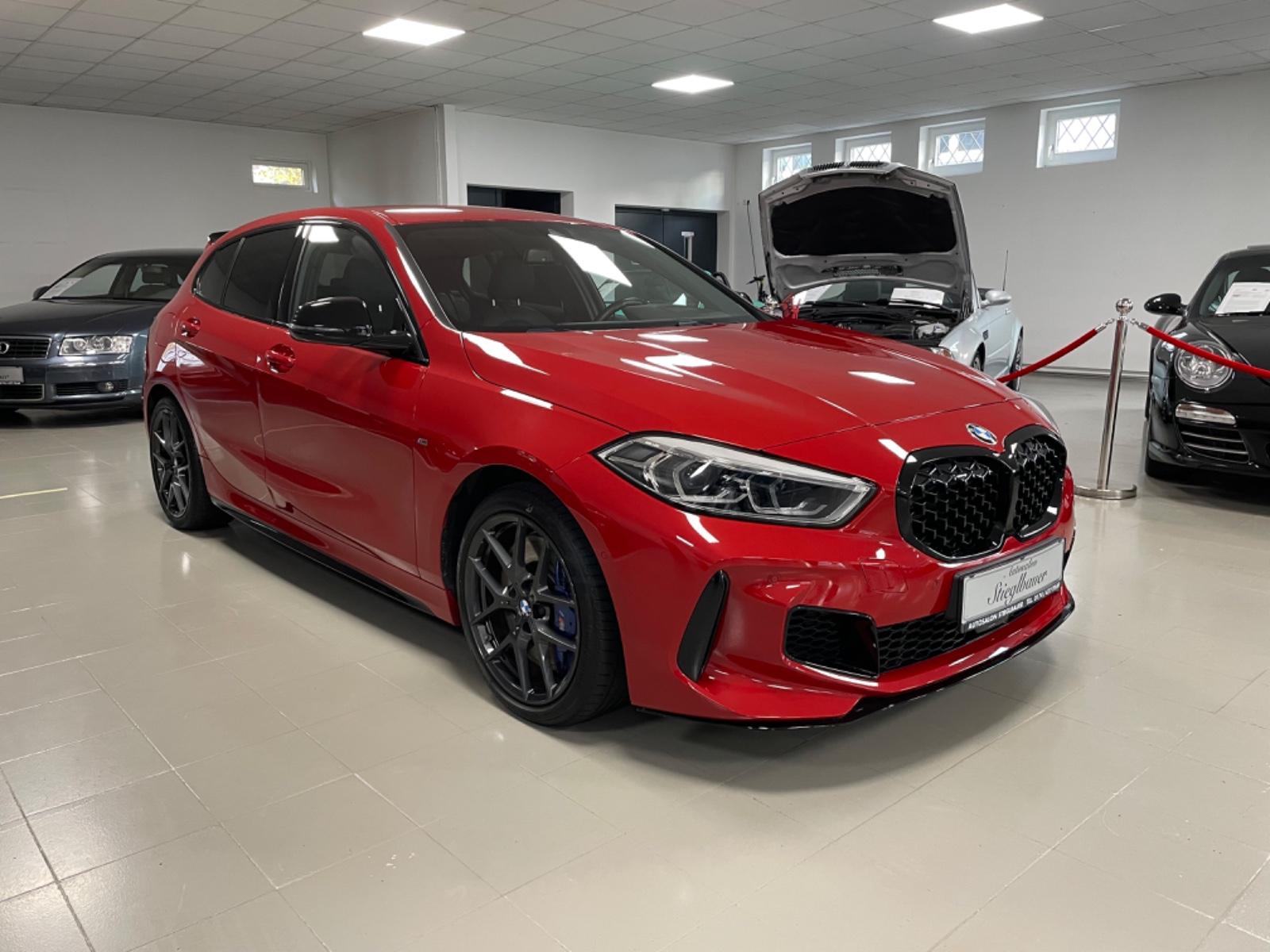 BMW M135 i xDrive Performance/Deutsch/BMW Scheckheft