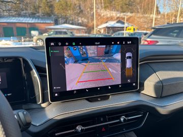 Fahrzeugverkauf 23 Skoda Kodiaq 1.5 TSI Sportline 7-Sitze Matrix AHK