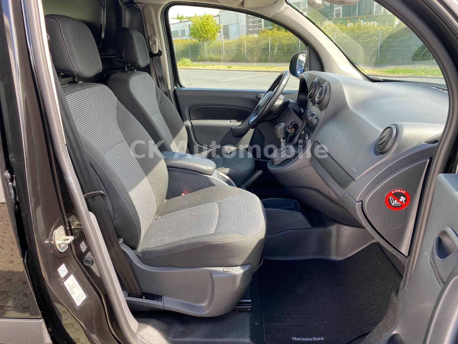 Fahrzeugabbildung Mercedes-Benz Citan 111 CDI Kasten Lang/Klima/Navi/Kamera/AHK