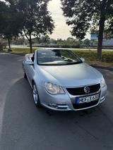 Volkswagen Eos 2.0 FSI Standard - Volkswagen Eos: Standard