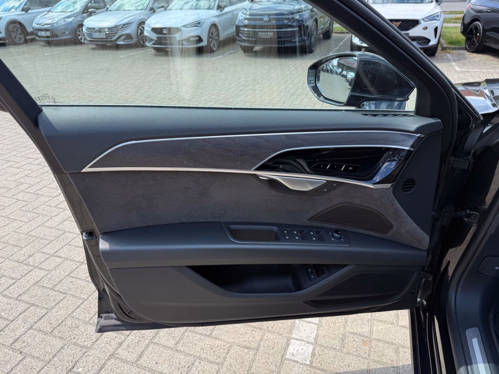 Audi A8 60 TFSIe Quattro,ACC,T-Winkel,Matrix,360-Kam, миниатюра 14