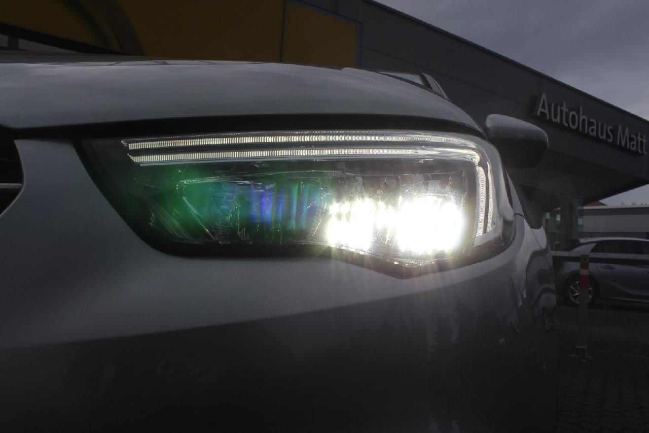 Fahrzeugabbildung Opel Grandland X 1.2T Elegance Automatik