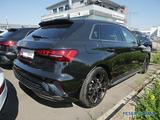 Audi A3 Sportback 35 TFSI 2x S line Navi RüKa Sitzh. - Audi A3: Schwarz, Sportback