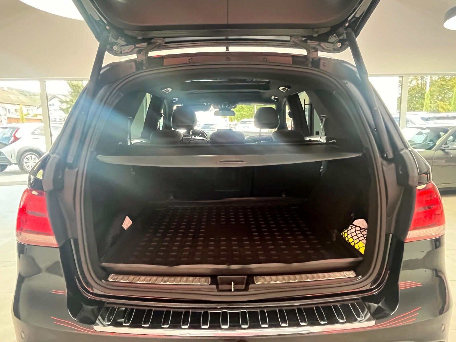 Fahrzeugabbildung Mercedes-Benz GLE 350d 4Matic*Pano*360°*LED*AHK*Nappa*Ambiente