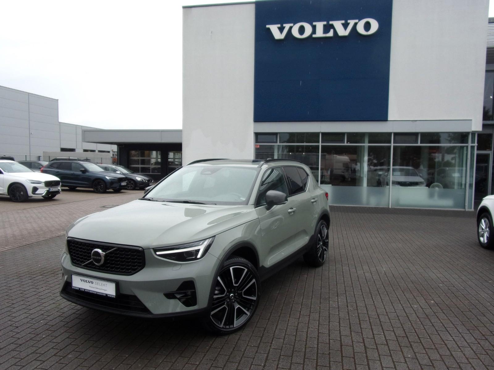 Volvo XC40 Ultimate Dark 2WD