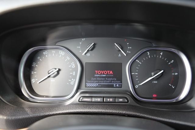 Crosscamp Toyota 2.0 Lite *AHK*XENON*STANDHEIZUNG*