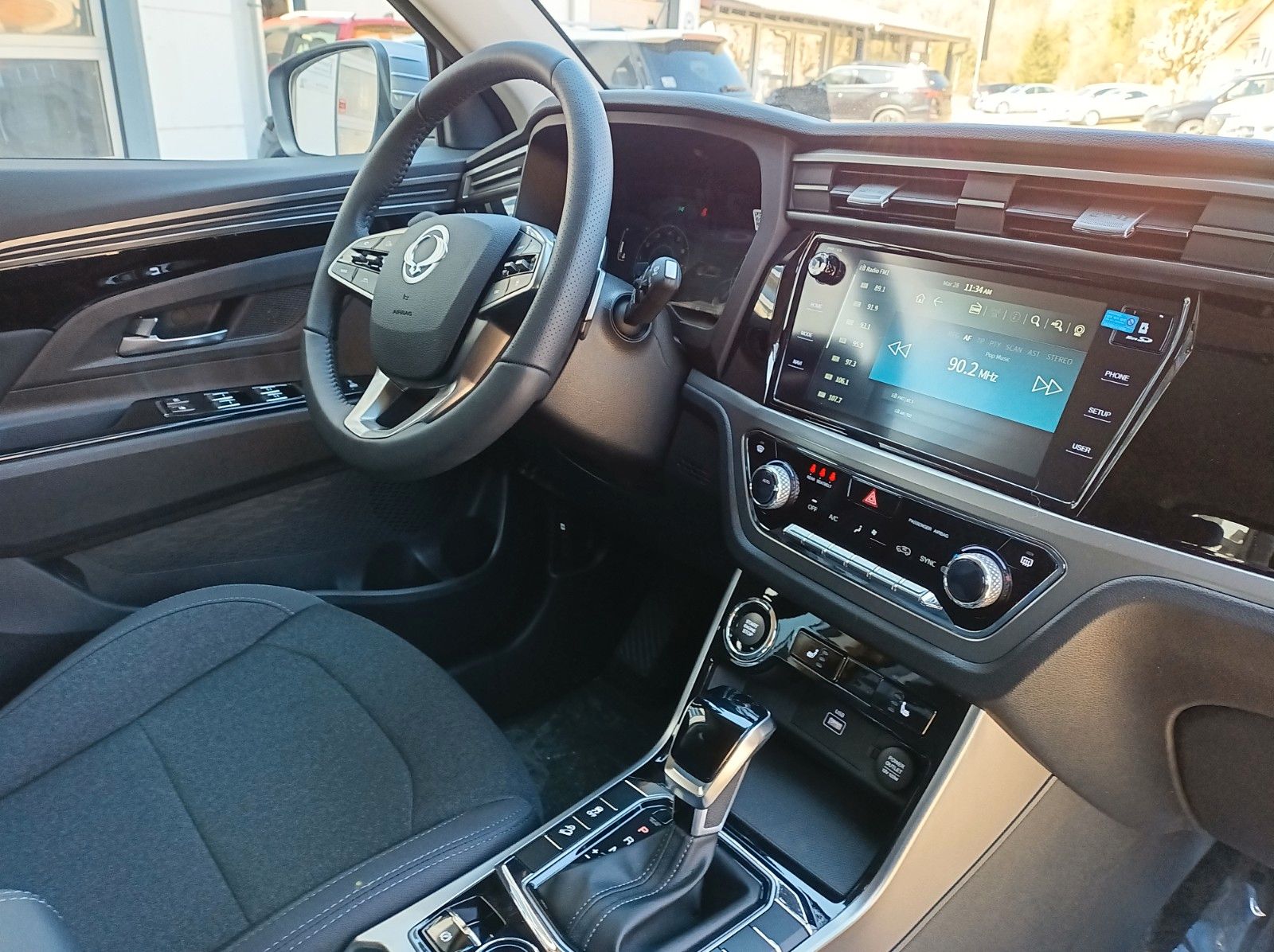 Fahrzeugabbildung KGM KORANDO+BLISS+LH+KEYLESS GO+KAMERA+SH+LED+KLIMA2