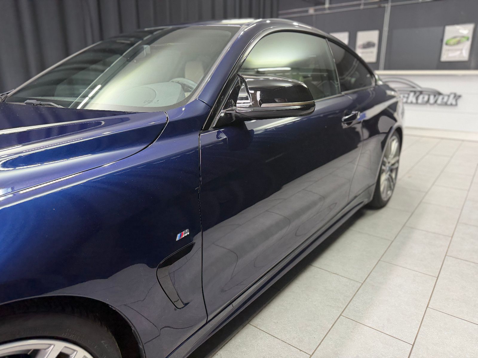 Fahrzeugabbildung BMW BMW 435i xDrive Coupe M Sport|INDIVIDUAL|H/K|HuD