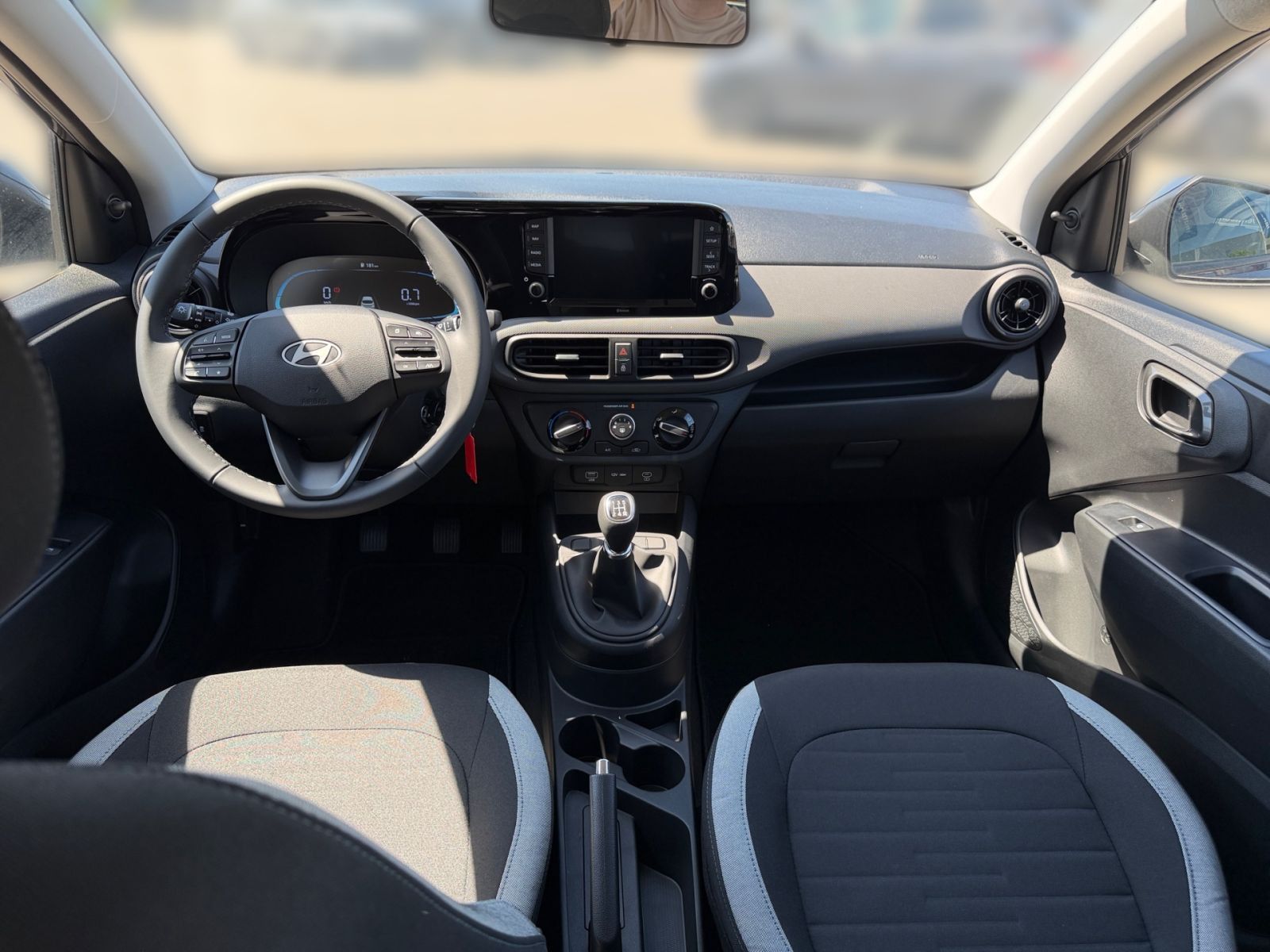 Fahrzeugabbildung Hyundai i10 1.0 Select Navi Kamera