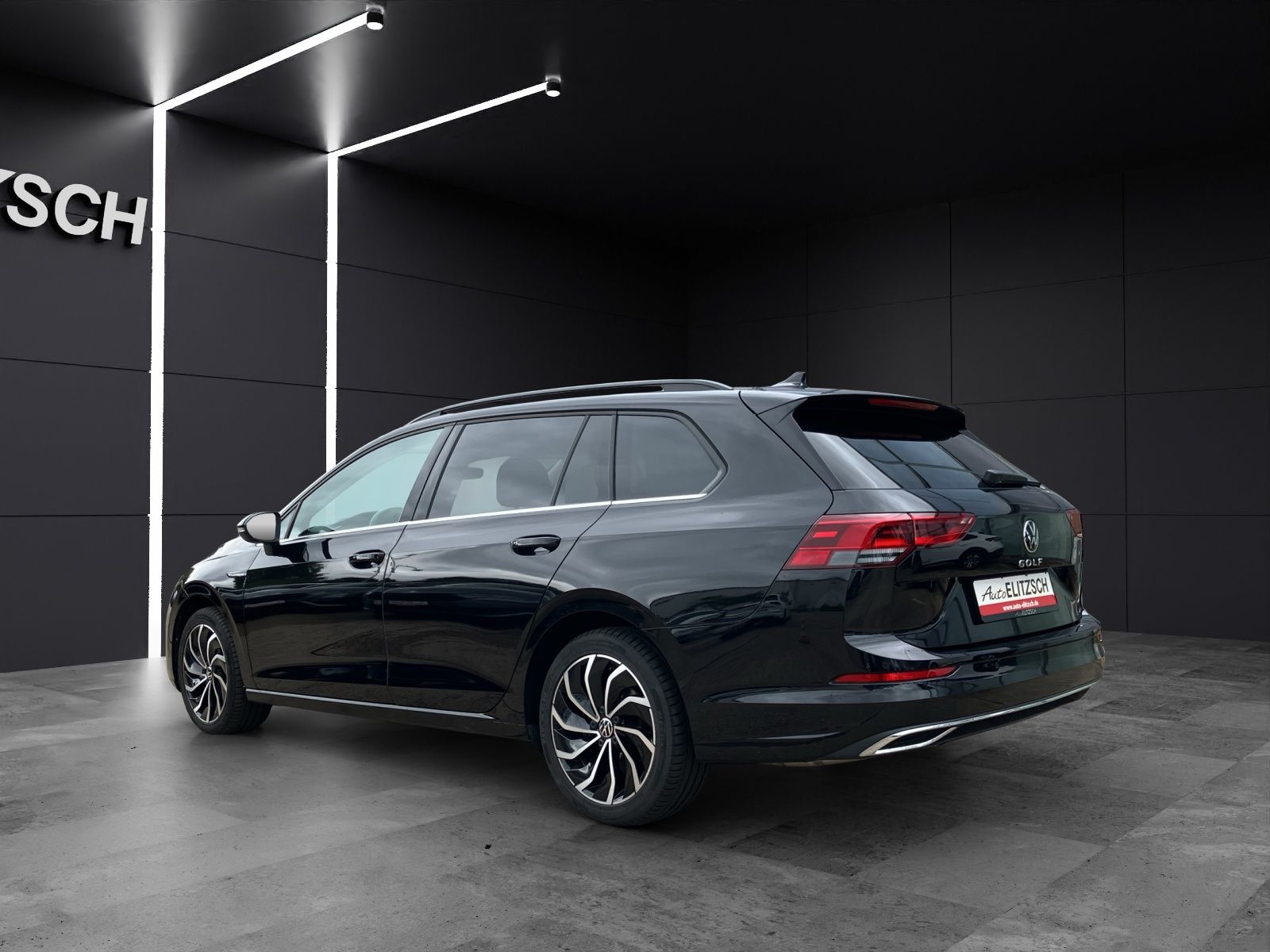 Fahrzeugabbildung Volkswagen Golf VIII Variant TDI Style DSG LED+ Navi ACC AI