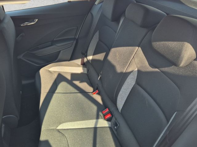 Fabia Essence 1.0 TSI,CarPlay,ISOFIX,5J-Garantie