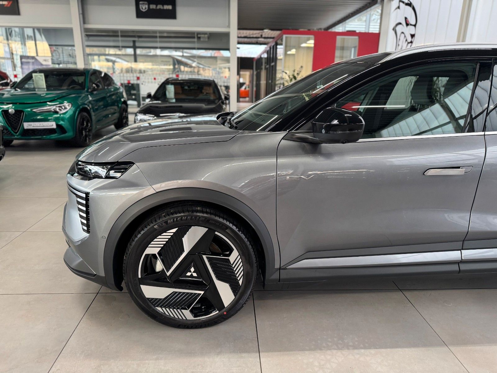 Fahrzeugabbildung Mitsubishi Eclipse Cross EV Diamant TOP 87 kWh 22KW