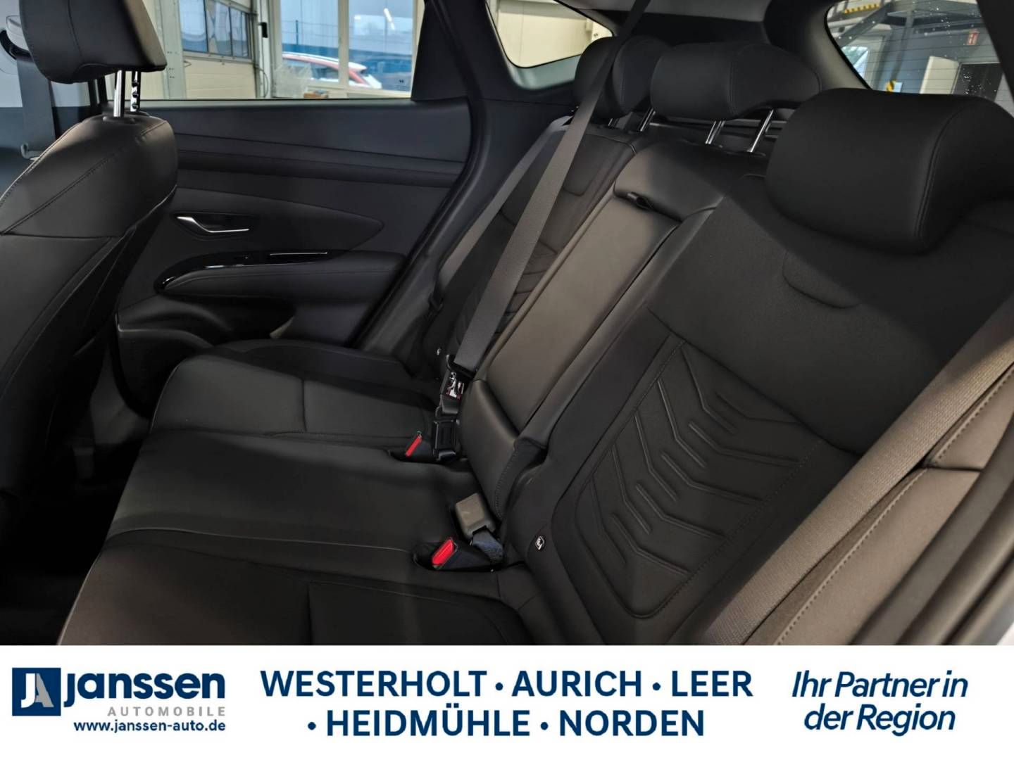 Fahrzeugabbildung Hyundai TUCSON Hybrid Trend/Automatik/Navi/Rückfahrkamer