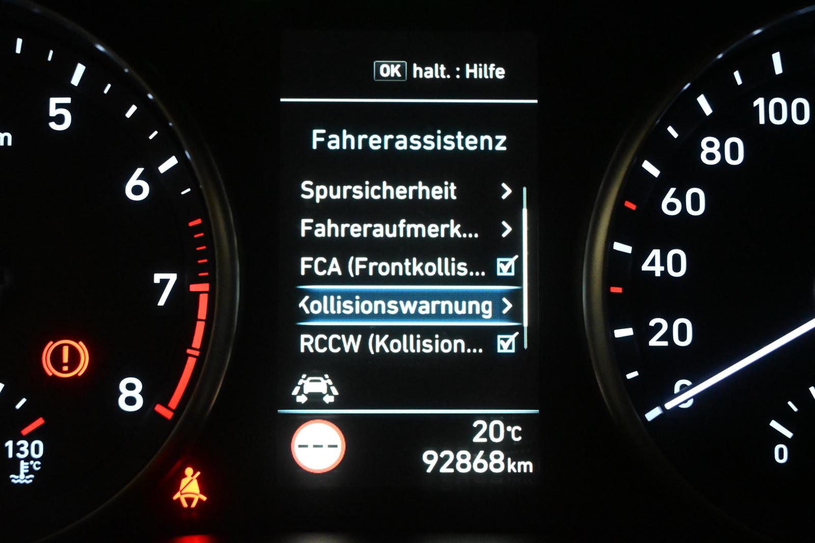 Hyundai i30 Premium *KAMERA*KESSY*LENKRADHZ*SHZ*CARPLAY