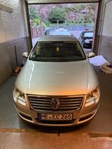 Volkswagen Passat 2.0 FSI Highline Highline - Volkswagen Passat aus 2005: Highline